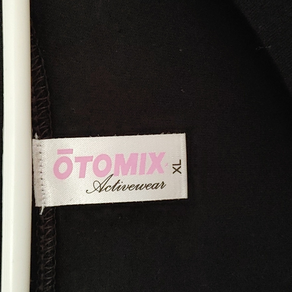 NWT Otomix tunic top - Picture 2 of 4